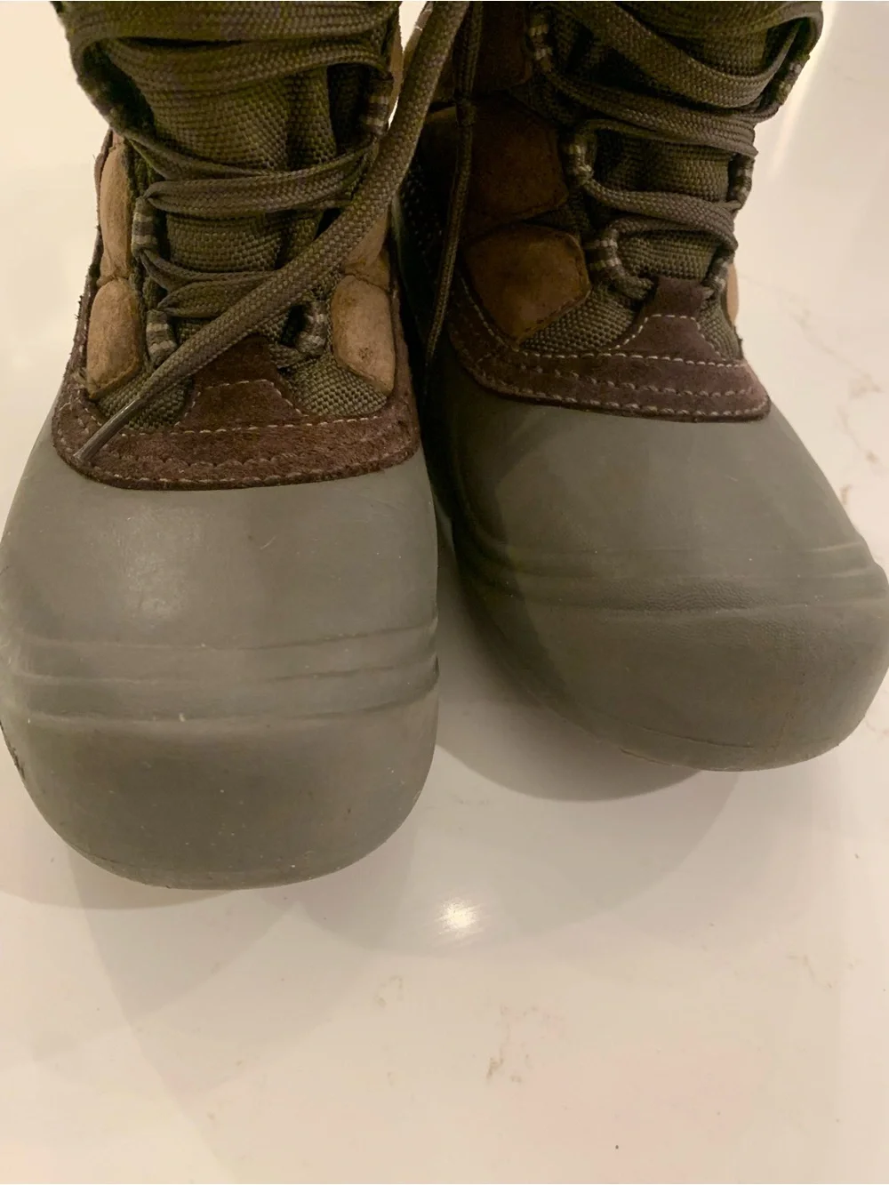 Columbia Snow Boots Sierra Winter Brown Waterproof Women’s size 6